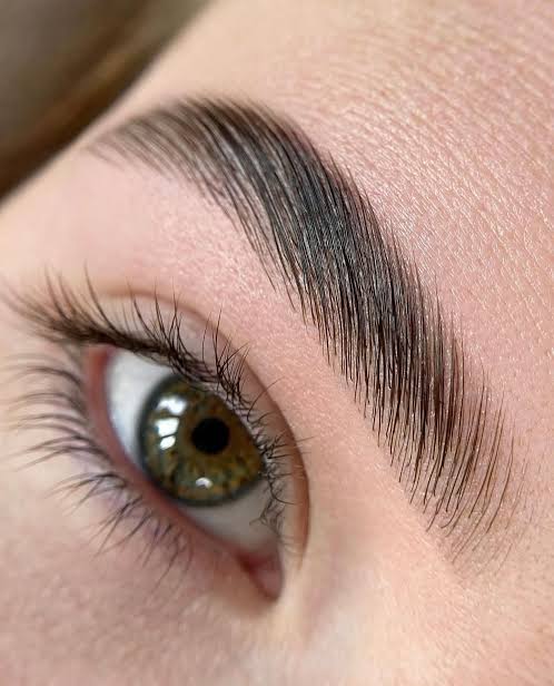 Imagem do serviço de Brow Lamination