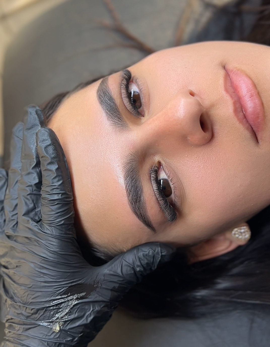 Combo com henna (extensão de cílios + design com henna)