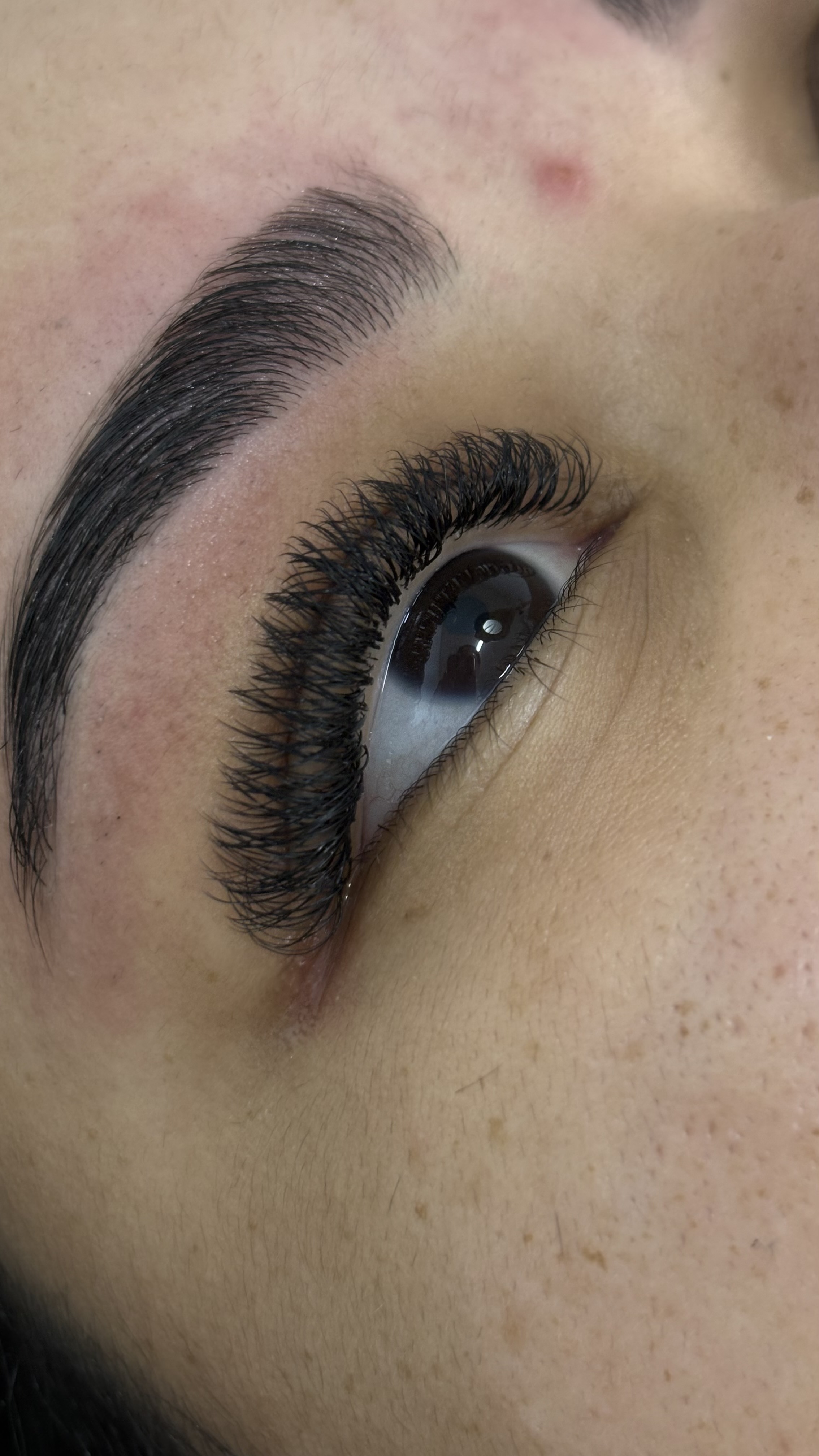 Imagem do serviço de Aplicação de Extensão de cílios volume Brasileiro