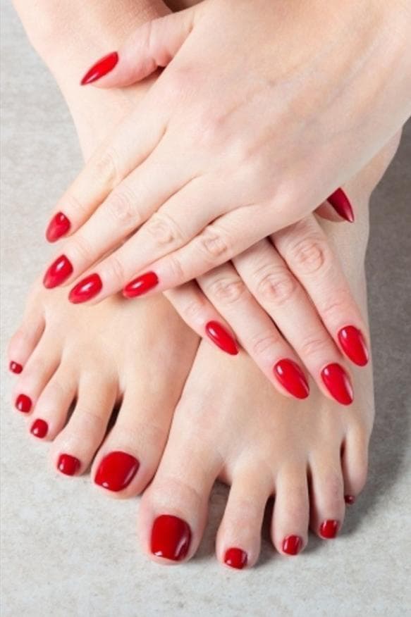 MANICURE E PEDICURE
