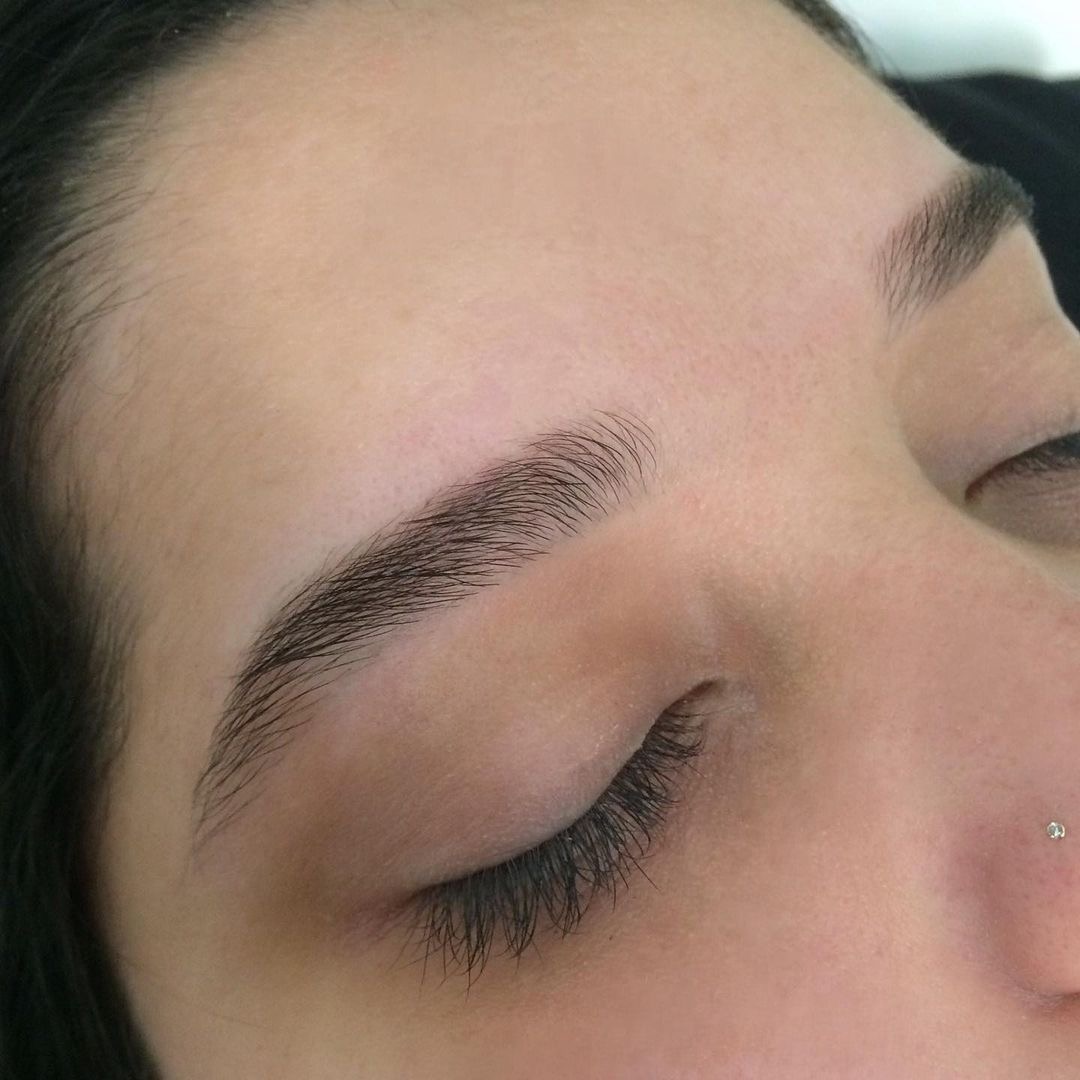 Imagem do serviço de Sobrancelhas (Personalizada)