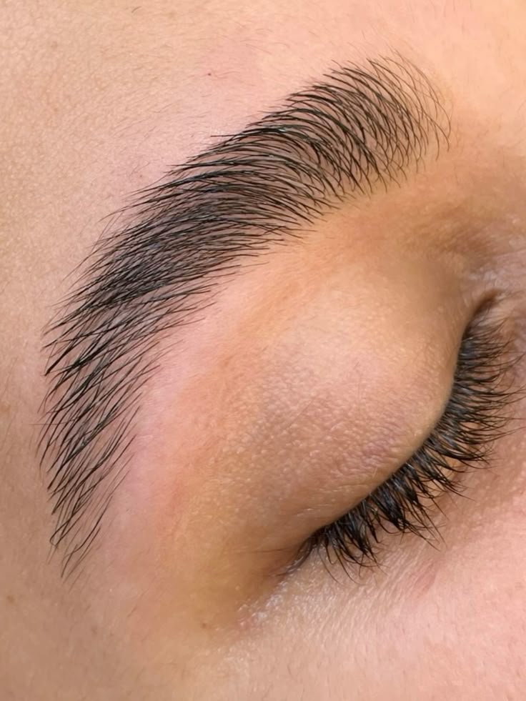 Imagem do serviço de Sense Brows